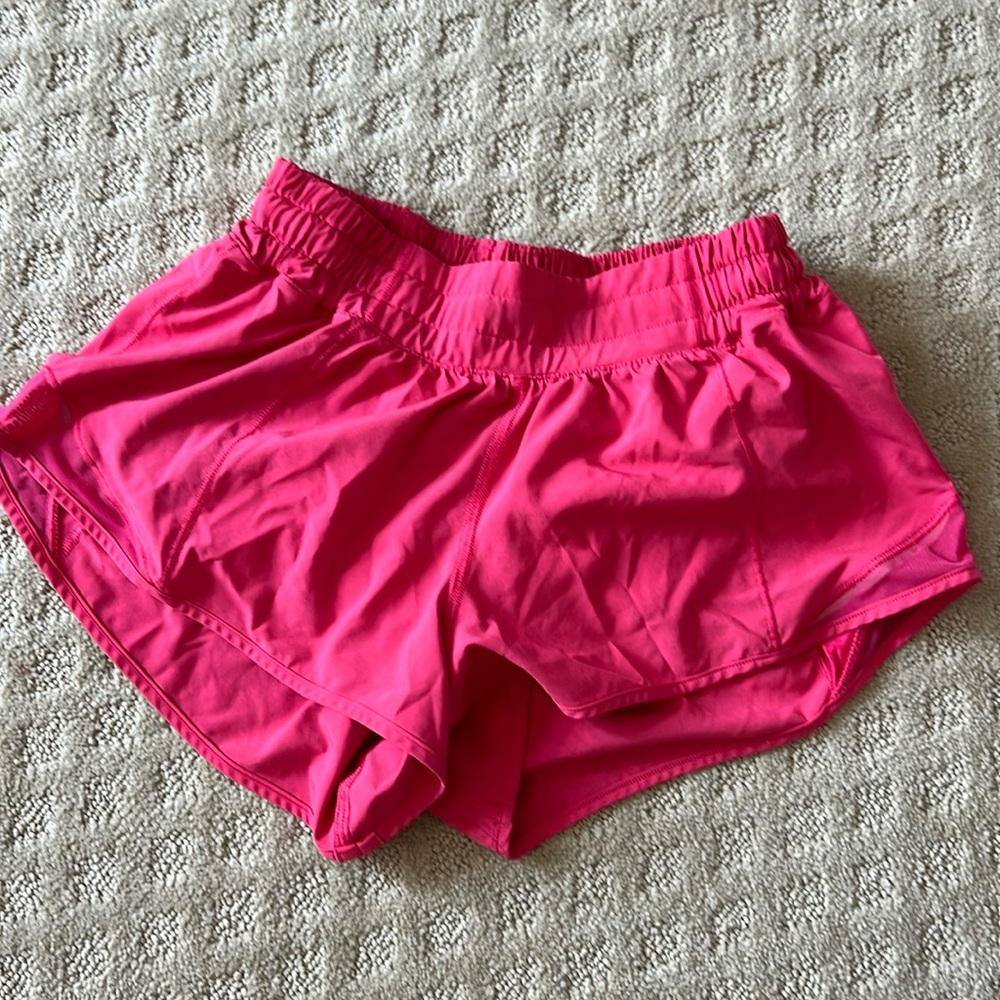 Lululemon Hotty Hot Low Rise 2.5” Shorts